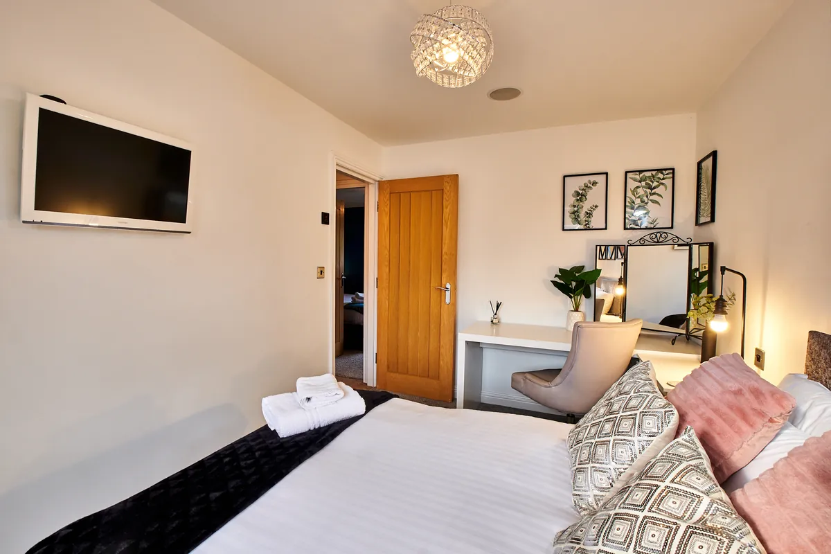 River Bank open-plan living