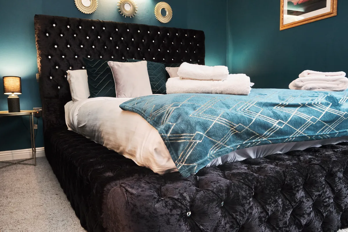 River Bank — warm and welcoming interior